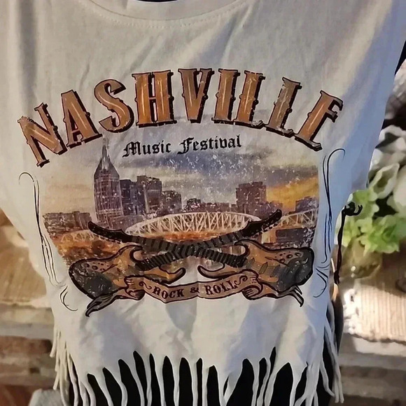 Recycled Threads Nashville Crop NWT - Picture 4 of 7